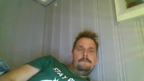 Snapshot of ariparikrigsmann chatting on 4, 10, 2025 ariparikrigsmann online show from 4, 10, 2025