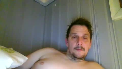 Snapshot of ariparikrigsmann chatting on 1, 2, 2026 ariparikrigsmann online show from 1, 2, 2026