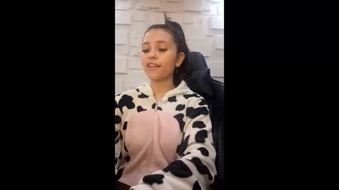 arisha_lee2 online show from 14, 1, 2026