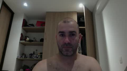 Snapshot of aristi11 chatting on 18, 12, 2025 aristi11 online show from 18, 12, 2025