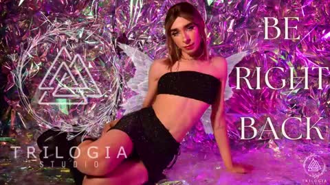   Nice to meet you  thumb up me please its important I  LOOK MY BIO DOWN online show from 30, 1, 2025