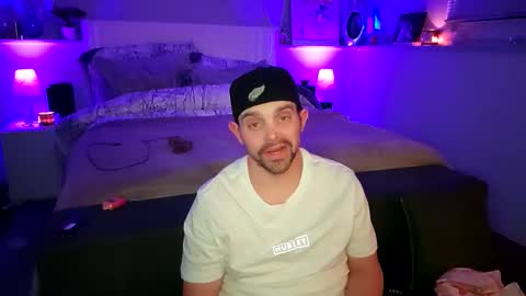 Nutter Butter online show from 25, 11, 2025