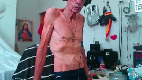 Snapshot of armaduradeacero chatting on 17, 11, 2025 armaduradeacero online show from 17, 11, 2025