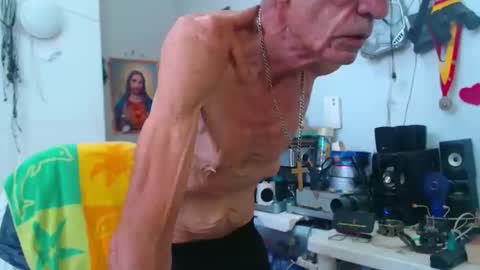 Snapshot of armaduradeacero chatting on 18, 11, 2025 armaduradeacero online show from 18, 11, 2025