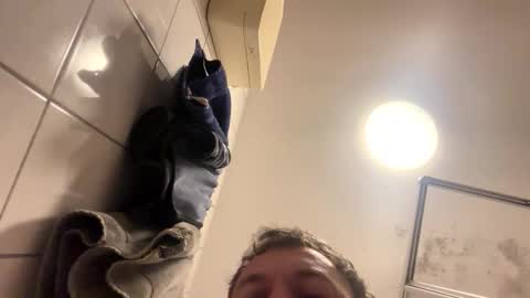 armyskater32 online show from 12, 11, 2025