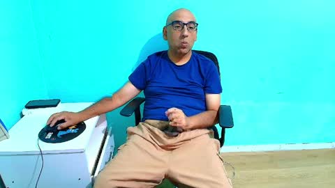 arnelux72 online show from 3, 4, 2026