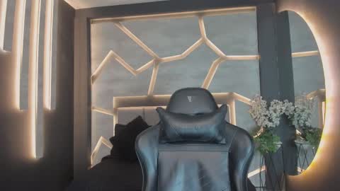 Snapshot of arohomlester chatting on 6, 11, 2025 Arohom Lester online show from 6, 11, 2025