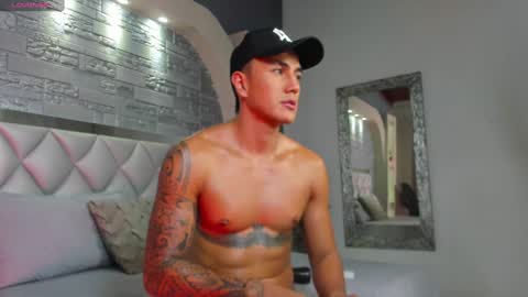 Snapshot of aron_bolt chatting on 27, 12, 2024 ARON BOLT online show from 27, 12, 2024