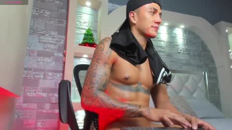 Snapshot of aron_bolt chatting on 27, 12, 2024 ARON BOLT online show from 27, 12, 2024