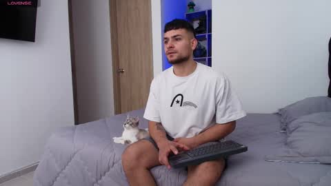 Aron Santoro online show from 9, 3, 2026