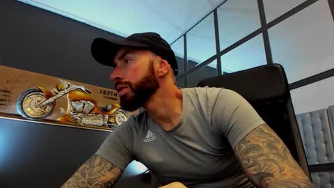 Snapshot of arongrant chatting on 23, 2, 2026 AronGrant online show from 23, 2, 2026