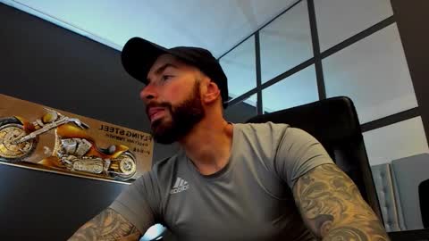 Snapshot of arongrant chatting on 26, 2, 2026 AronGrant online show from 26, 2, 2026