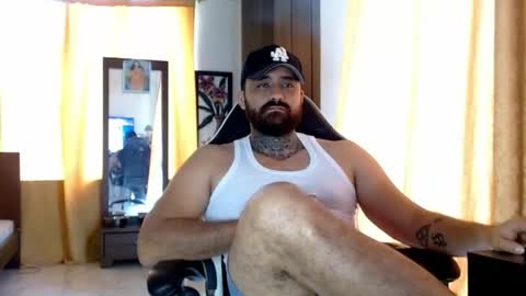 aronmiller online show from 5, 1, 2026