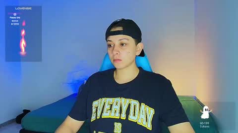 Snapshot of arontroy_wi chatting on 15, 2, 2025 noah and ivy online show from 15, 2, 2025