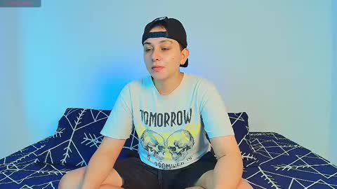 Snapshot of arontroy_wi chatting on 3, 3, 2025 noah and ivy online show from 3, 3, 2025