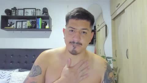 ARON  Independent model  online show from 19, 3, 2026