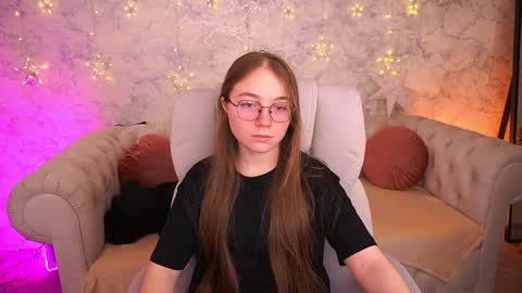 arrinawair online show from 3, 2, 2026