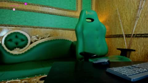    online show from 15, 1, 2025