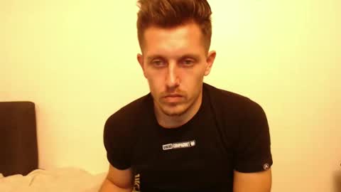 Snapshot of arromwilliam90 chatting on 8, 12, 2024 arromwilliam90 online show from 8, 12, 2024