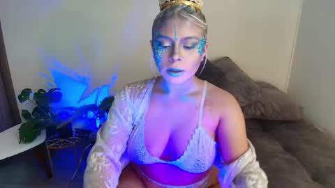 Fernanda online show from 28, 12, 2024