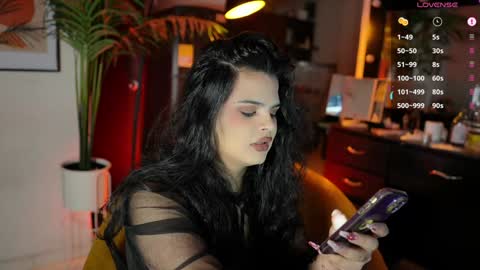 Chloe  online show from 14, 12, 2024