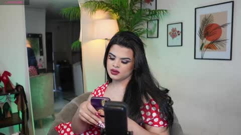 Chloe  online show from 29, 12, 2024