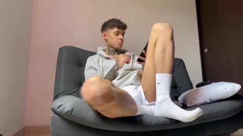   online show from 6, 3, 2025