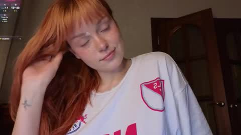 Snapshot of artemisa_meows chatting on 1, 12, 2025 SEE U THURSDAY online show from 1, 12, 2025