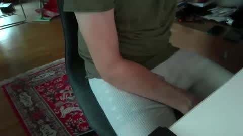 Snapshot of artesian99 chatting on 9, 2, 2026 artesian99 online show from 9, 2, 2026