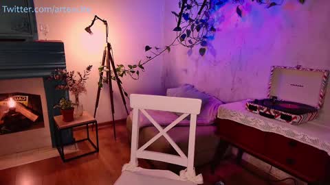 Lina online show from 28, 2, 2025