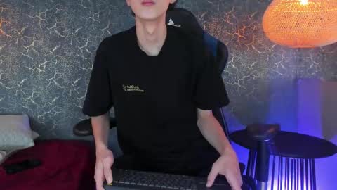 Snapshot of arthurcox_ chatting on 21, 11, 2025 arthurcox_ online show from 21, 11, 2025