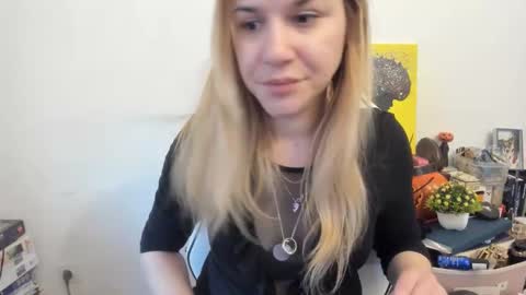 MIA online show from 10, 3, 2025