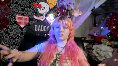 Snapshot of artsyheartsyy chatting on 1, 8, 2026 ArtsyHeartsyy online show from 1, 8, 2026