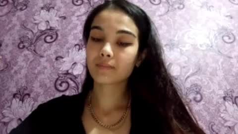 Amina online show from 4, 12, 2025