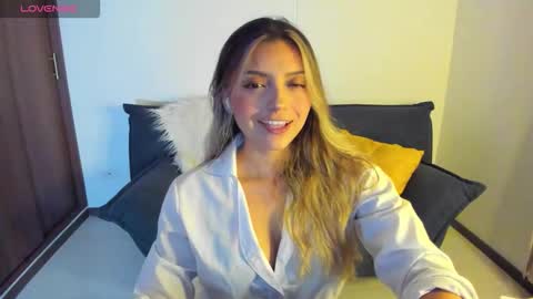 Snapshot of ary_cam230 chatting on 9, 11, 2025 Zahaara online show from 9, 11, 2025