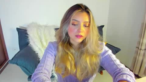 Snapshot of ary_cam230 chatting on 14, 11, 2025 Zahaara online show from 14, 11, 2025