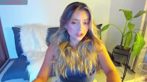 Snapshot of ary_cam230 chatting on 16, 11, 2025 Zahaara online show from 16, 11, 2025