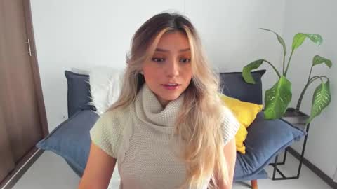 Snapshot of ary_cam230 chatting on 28, 11, 2025 Zahaara online show from 28, 11, 2025