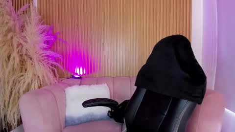 Ary Cooper online show from 15, 1, 2025