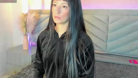 ARY THOMPSON online show from 20, 4, 2026
