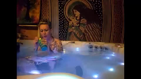 Snapshot of aryaleor chatting on 1, 12, 2025 Aryaleor online show from 1, 12, 2025