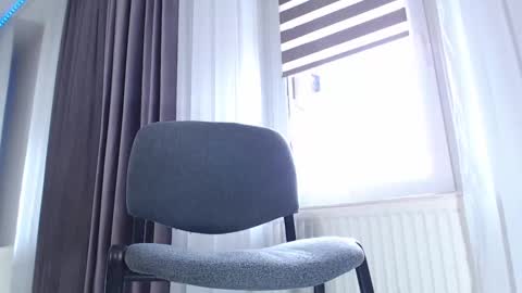 Snapshot of aryanaian1 chatting on 3, 12, 2025 AryanAian1 online show from 3, 12, 2025