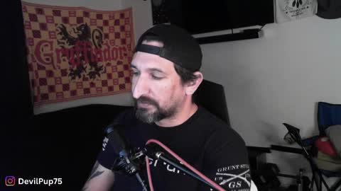 Snapshot of asanator101 chatting on 30, 10, 2025 devilPup75 online show from 30, 10, 2025