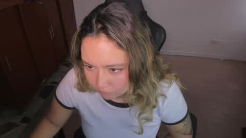 ash_smith1 online show from 14, 1, 2026