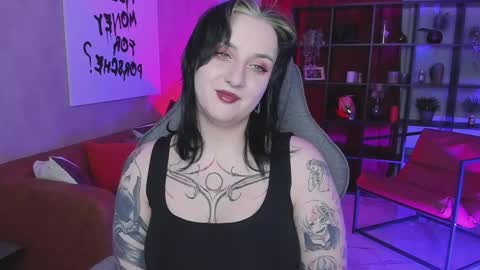 Snapshot of asheluck chatting on 12, 10, 2025 AshleyAshe online show from 12, 10, 2025