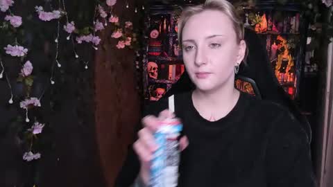 Snapshot of asheluck chatting on 7, 7, 2026 AshleyAshe online show from 7, 7, 2026