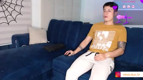 Ashley And Ryan  online show from 28, 10, 2025