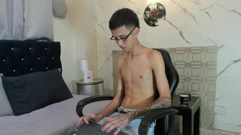   Asher  online show from 6, 4, 2026