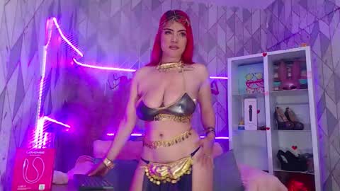 Ashey online show from 10, 9, 2025