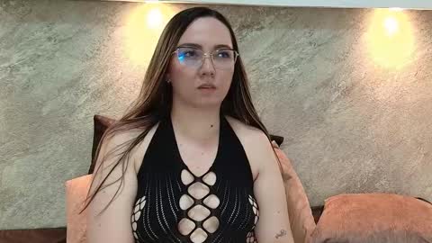 Snapshot of ashkey_bennet chatting on 15, 9, 2025 Asley Bennet online show from 15, 9, 2025